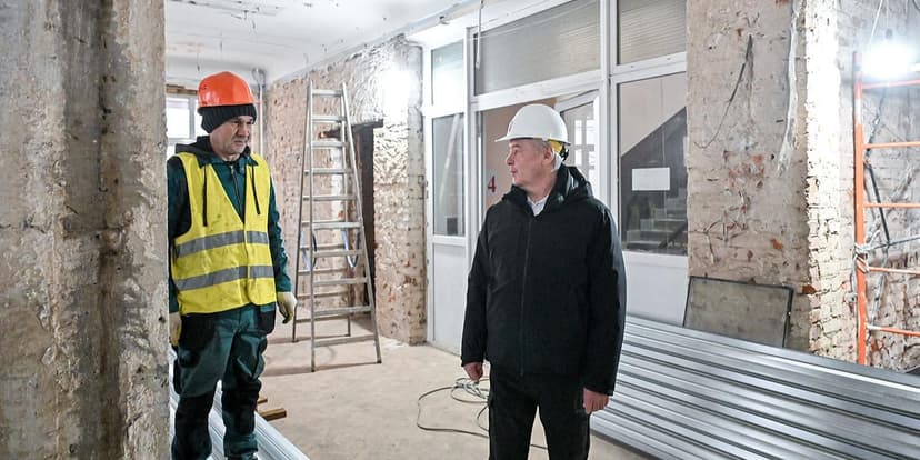 Масштабная программа реконструкции школ шагает по Москве!